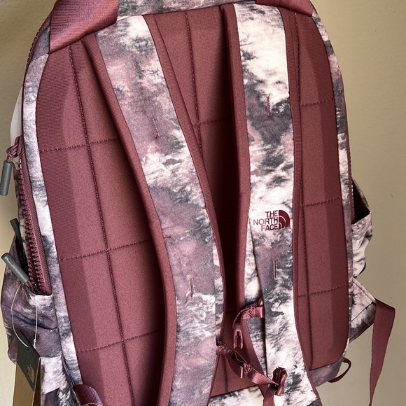 New The North Face backpack Dustypink/lavender NWT - Picture 3 of 3